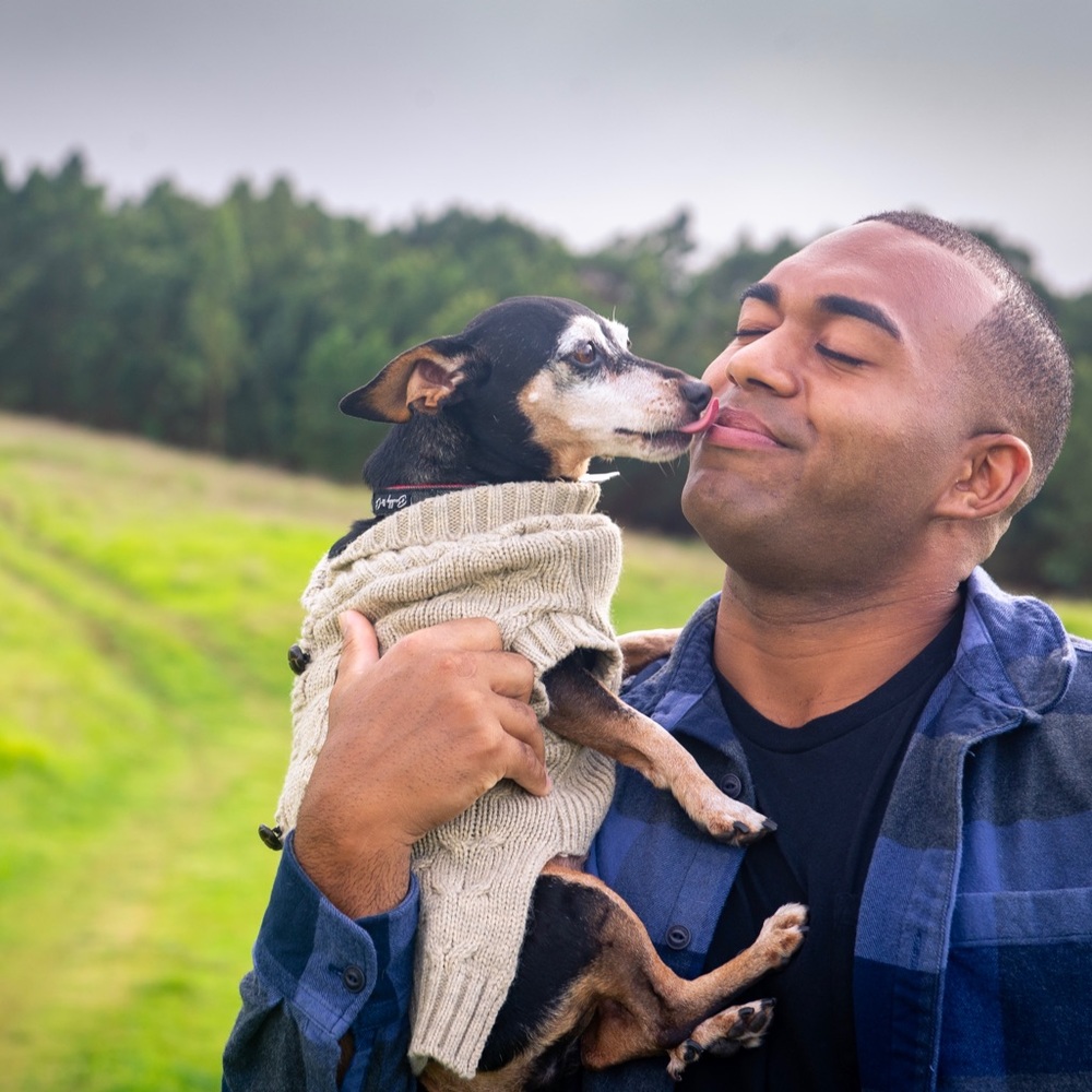 Meet your Posher, Leo